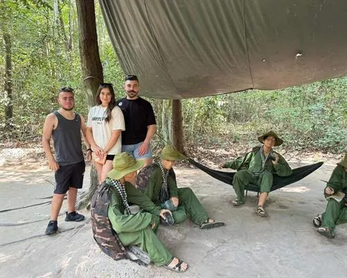 Tour trong ngày đi từ Mũi Né đến địa đạo Củ Chi